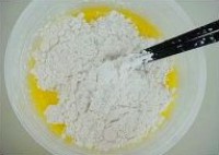 抹茶冰皮月饼的做法图解2